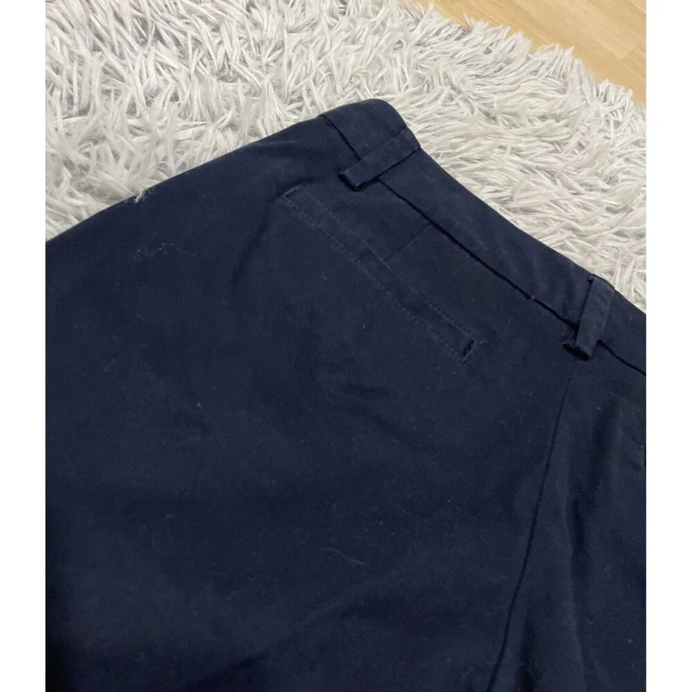 Lands End Shorts Womens 2 Petite Not too Low Rise Blue Cotton Blend Chinos Beach